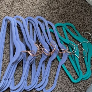 Colorful Velvet Kids Hangers Set